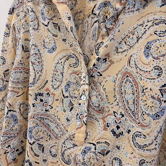 EUC J. Jill Women's Long Sleeve Paisley White Yellow Quarter Front Button Shirt - Picture 7 of 15
